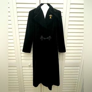 Vintage JS Collections Women’s Full Length Maxi Black Velvet Coat Size M